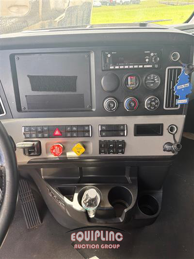2023 Freightliner Cascadia