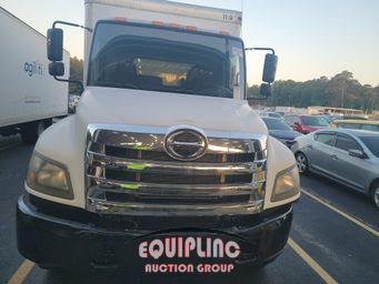 2017 Hino 258 4X2 S/A 18FT BOX TRUCK