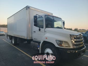 2017 Hino 258 4X2 S/A 18FT BOX TRUCK