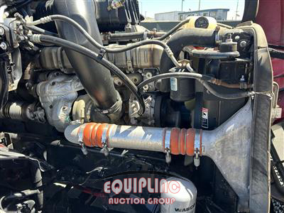 2021 Freightliner CASCADIA 6X4 T/A SLEEPER TRUCK