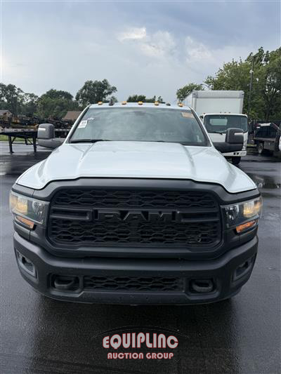 2023 Ram 3500 4X2 S/A CAB & CHASSIS