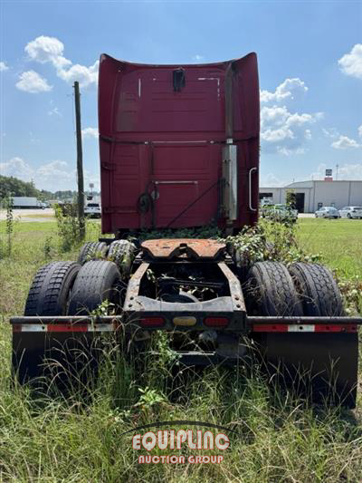 2006 Volvo VNL64T780
