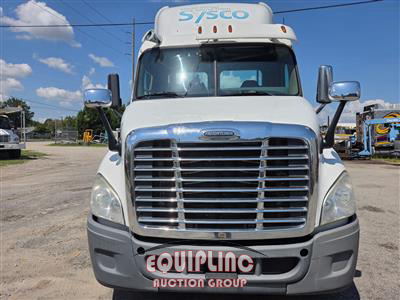2012 Freightliner Cascadia CA113DC 6X4 T/A DAY C