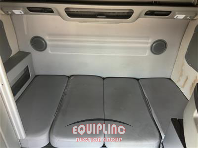 2019 Volvo VNL64T860 6X4 T/A SLEEPER TRUC