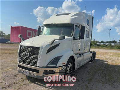2019 Volvo VNL64T860 6X4 T/A SLEEPER TRUC