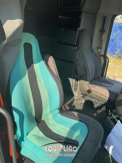 2019 Volvo VNL64T860 6X4 T/A SLEEPER TRUC