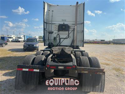 2019 Volvo VNL64T860 6X4 T/A SLEEPER TRUC