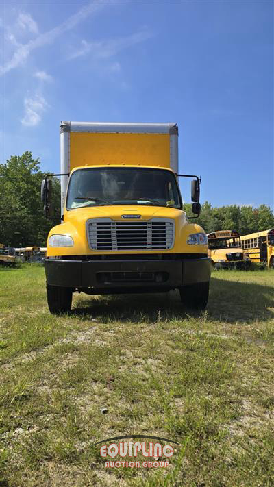 2019 Freightliner M2 4X2 26FT NON CDL BOX TRUCK