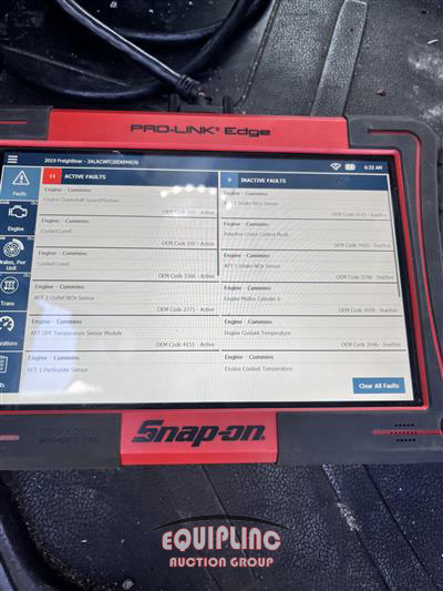 2019 Freightliner M2 4X2 S/A 26FT NON CDL BOX TR