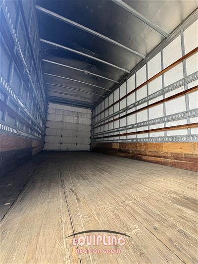 2019 Freightliner M2 4X2 S/A 26FT NON CDL BOX TR