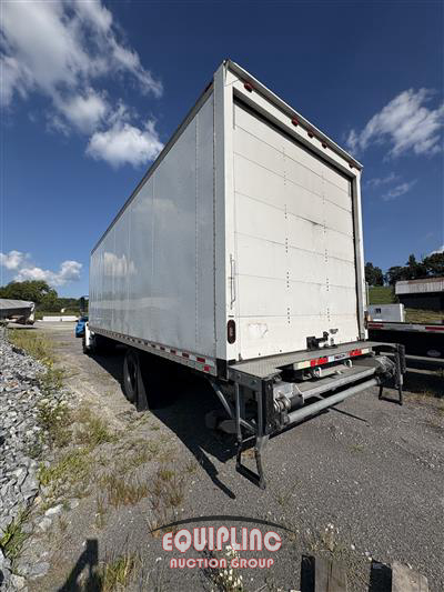2019 Freightliner M2 4X2 S/A 26FT NON CDL BOX TR