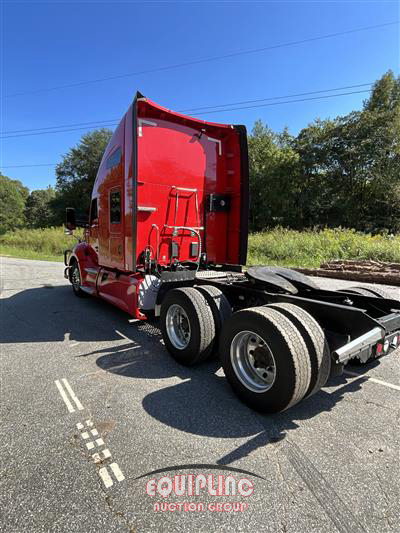 2019 Kenworth T680 6X4 T/A SLEEPER TRUCK TRA