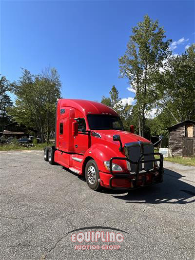 2019 Kenworth T680 6X4 T/A SLEEPER TRUCK TRA