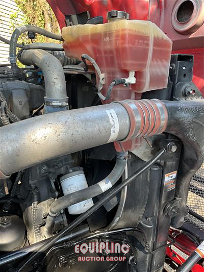 2019 Kenworth T680 6X4 T/A SLEEPER TRUCK TRA