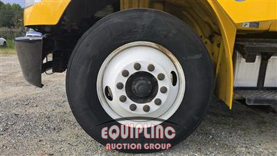 2018 Freightliner M2 4X2 26FT NON CDL BOX TRUCK