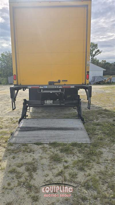2018 Freightliner M2 4X2 26FT NON CDL BOX TRUCK