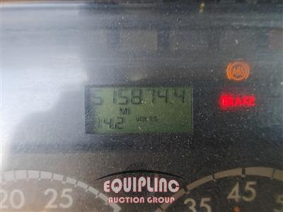 2013 Freightliner M2 4X2 S/A ROLLBACK TRUCK