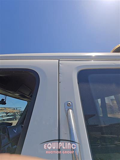 2013 Freightliner M2 4X2 S/A ROLLBACK TRUCK