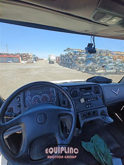 2013 Freightliner M2 4X2 S/A ROLLBACK TRUCK
