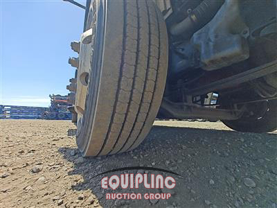 2013 Freightliner M2 4X2 S/A ROLLBACK TRUCK