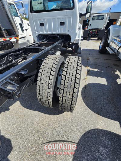 2025 Ford F750 4X2 S/A CAB AND CHASSIS T
