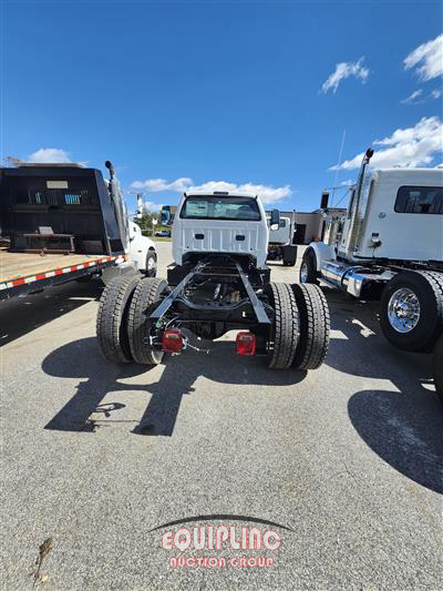 2025 Ford F750 4X2 S/A CAB AND CHASSIS T