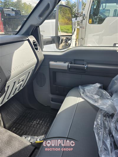 2025 Ford F750 4X2 S/A CAB AND CHASSIS T