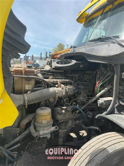 2018 Freightliner CASCADIA 6X4 T/A SLEEPER TRUCK