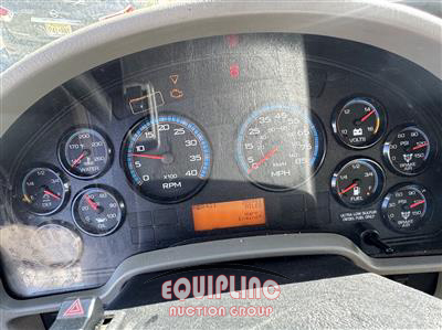 2018 International 4300 4X2 26FT NON CDL BOX TRUC