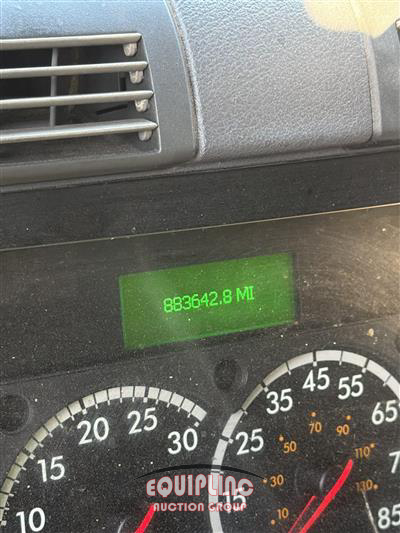 2018 Freightliner CASCADIA 6X4 T/A SLEEPER TRUCK