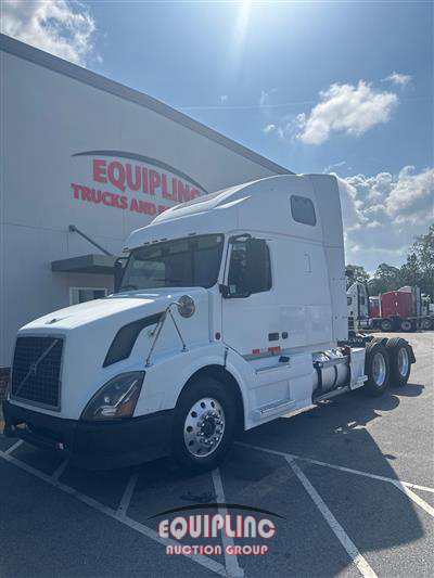 2007 Volvo VNL