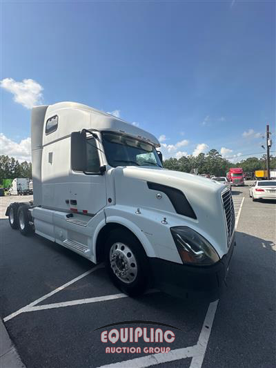 2007 Volvo VNL