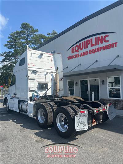 2007 Volvo VNL