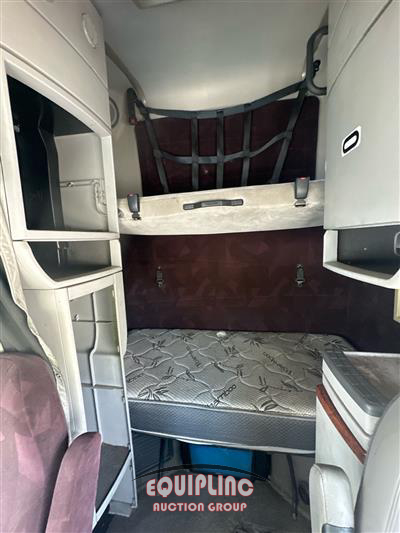 2007 Volvo VNL