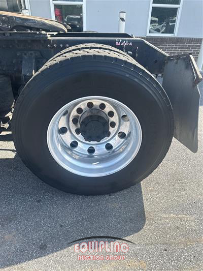 2007 Volvo VNL