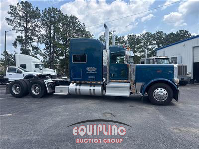 2019 Peterbilt 389 T/A 6X4 SLEEPER TRUCK TRAC