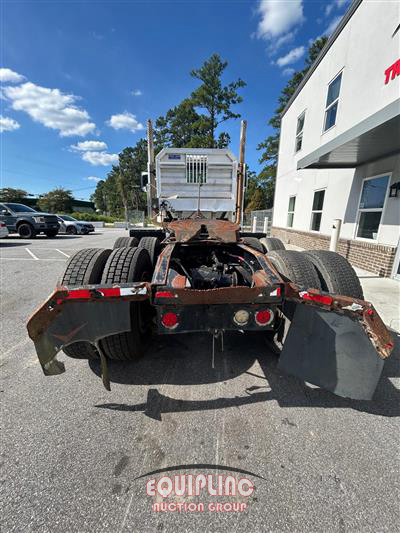 2014 Mack Pinnacle