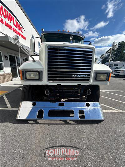 2014 Mack Pinnacle