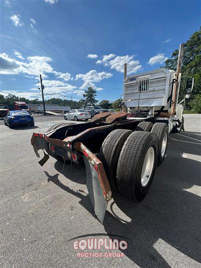 2014 Mack Pinnacle