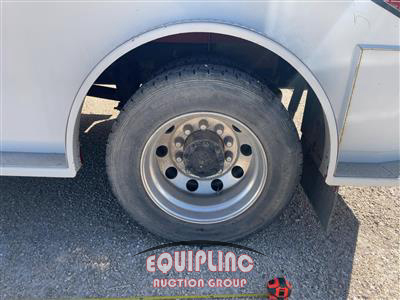 2005 Kenworth T300 4X2 S/A DAY CAB TOTER TRU