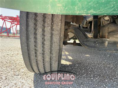 2005 Kenworth T300 4X2 S/A DAY CAB TOTER TRU