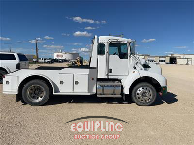 2005 Kenworth T300 4X2 S/A DAY CAB TOTER TRU