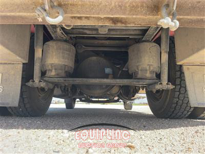 2005 Kenworth T300 4X2 S/A DAY CAB TOTER TRU