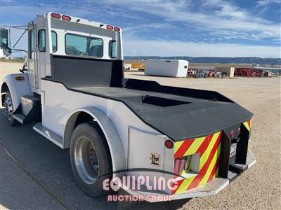 2005 Kenworth T300 4X2 S/A DAY CAB TOTER TRU