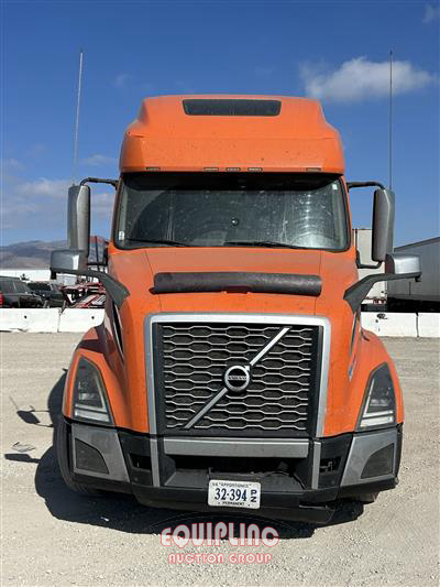 2020 Volvo VNL760 6X4 T/A SLEEPER TRUCK T