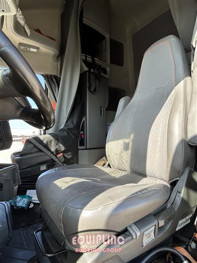 2020 Volvo VNL760 6X4 T/A SLEEPER TRUCK T