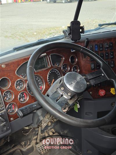 2016 Mack CXU612 TRI/A DUMP TRUCK