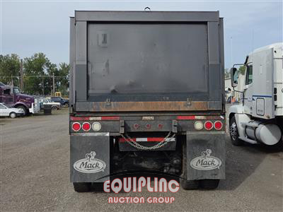 2016 Mack CXU612 TRI/A DUMP TRUCK