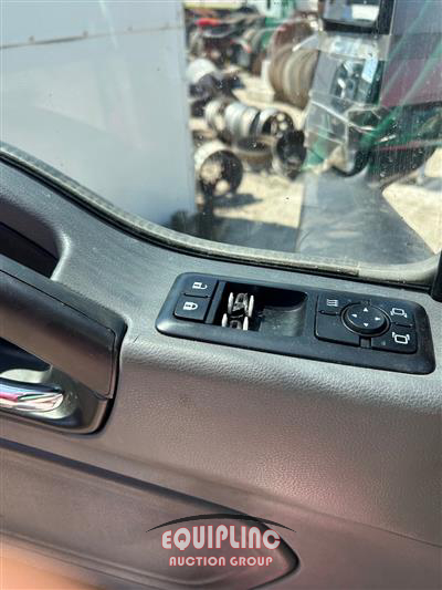 2020 International LT625