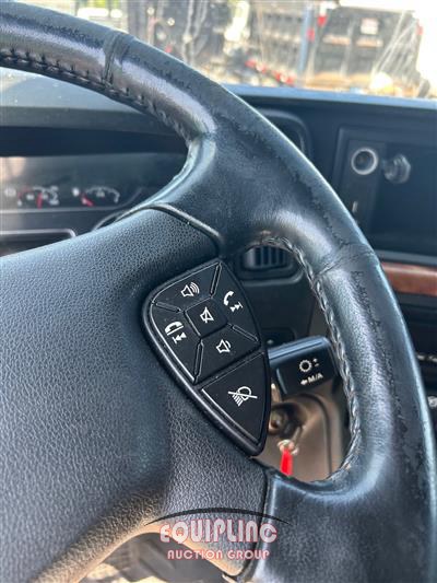 2020 International LT625